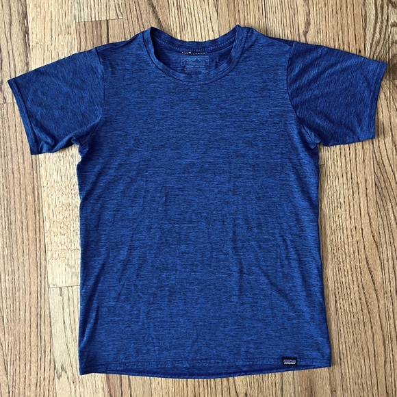 🆕 EUC Patagonia Capilene Cool Daily Shirt size XS navy blue - Picture 2 of 10